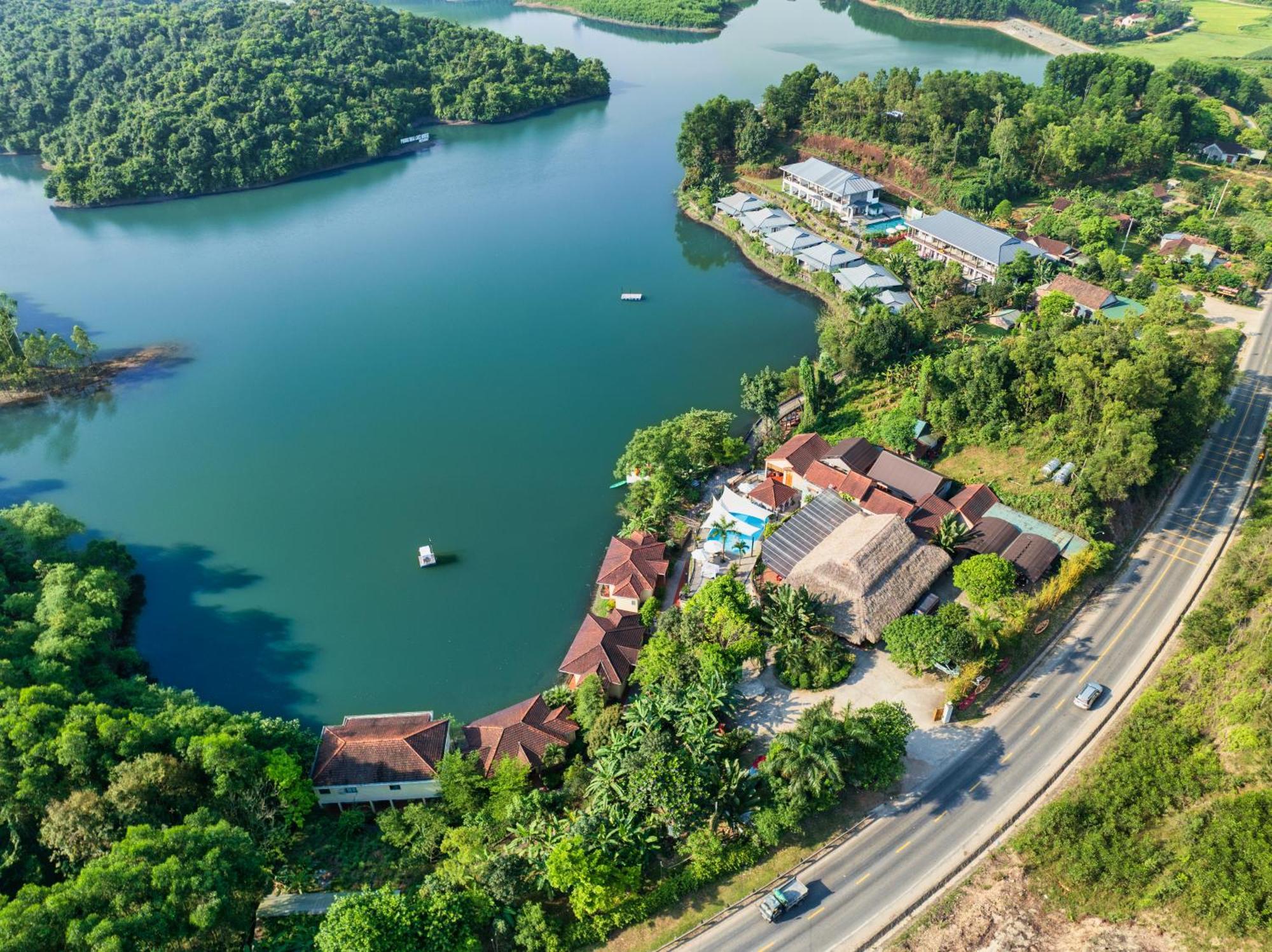 Phong Nha Lake House Resort Exterior photo